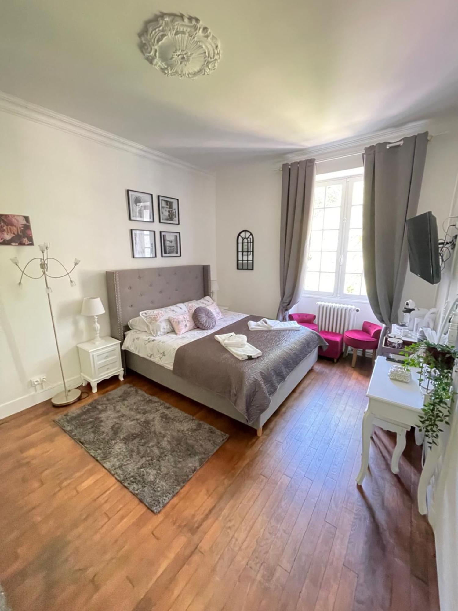 Vue Du Chateau D'Excideuil En Chambres Dış mekan fotoğraf