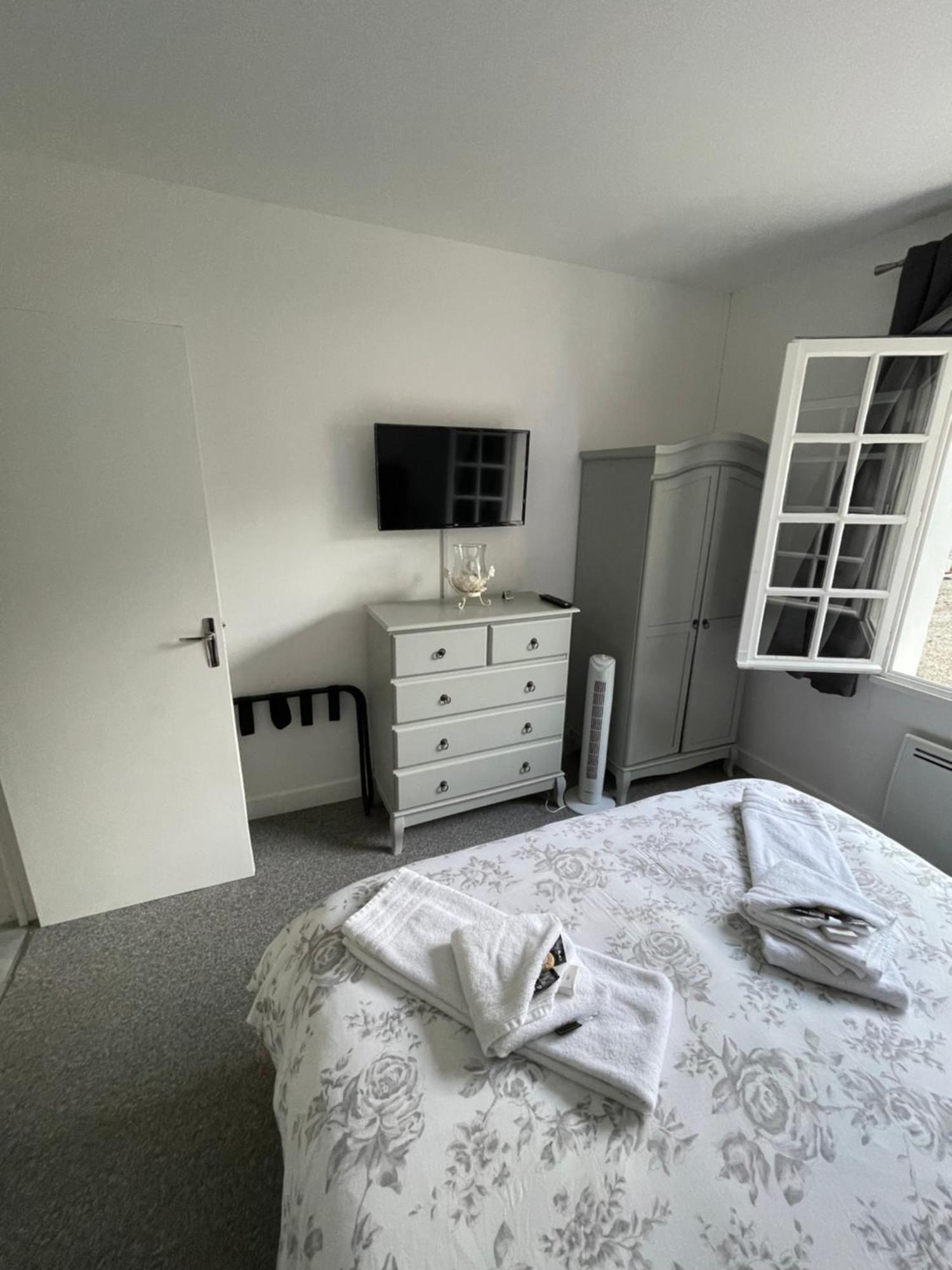Vue Du Chateau D'Excideuil En Chambres Dış mekan fotoğraf