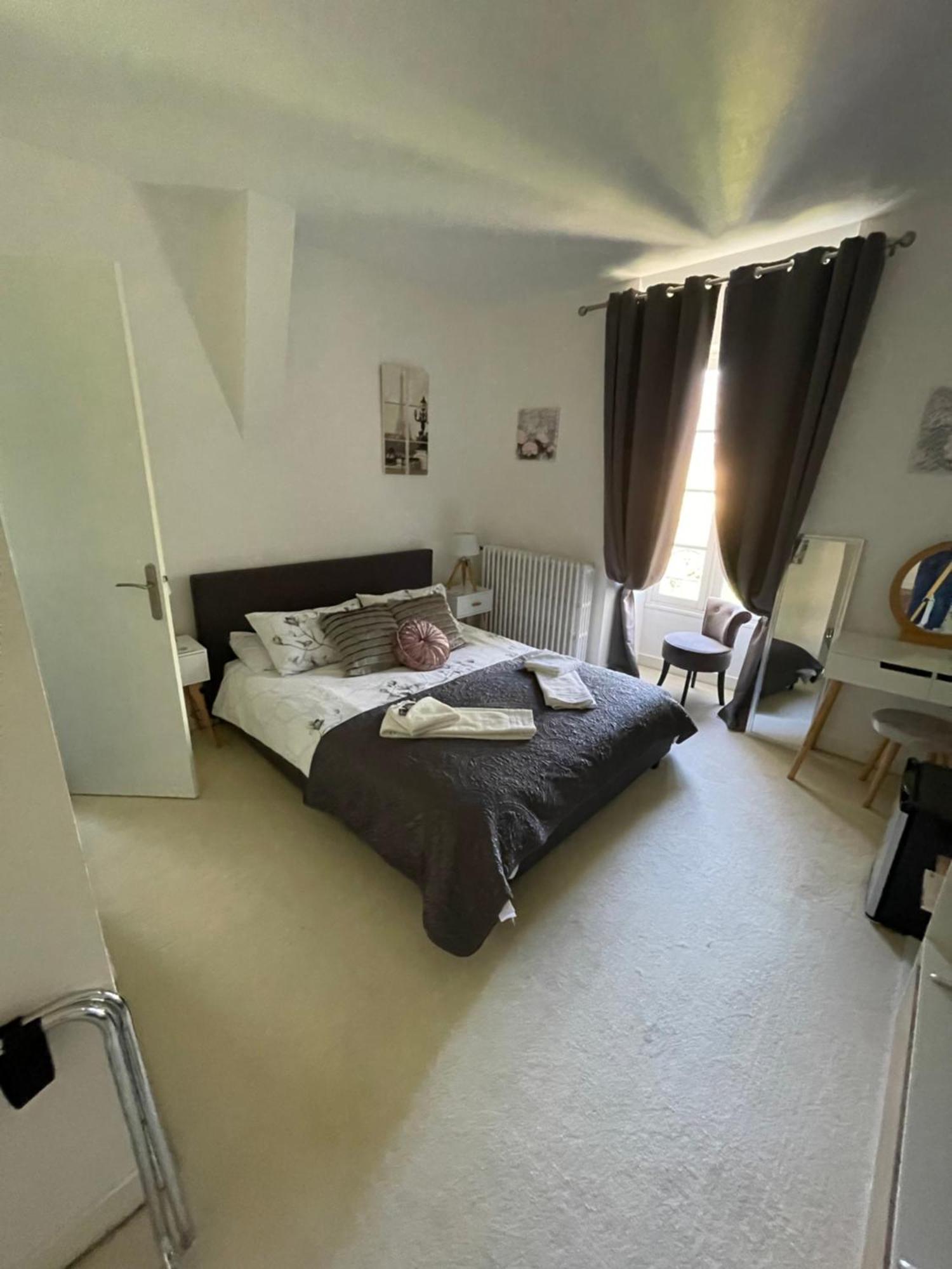Vue Du Chateau D'Excideuil En Chambres Dış mekan fotoğraf